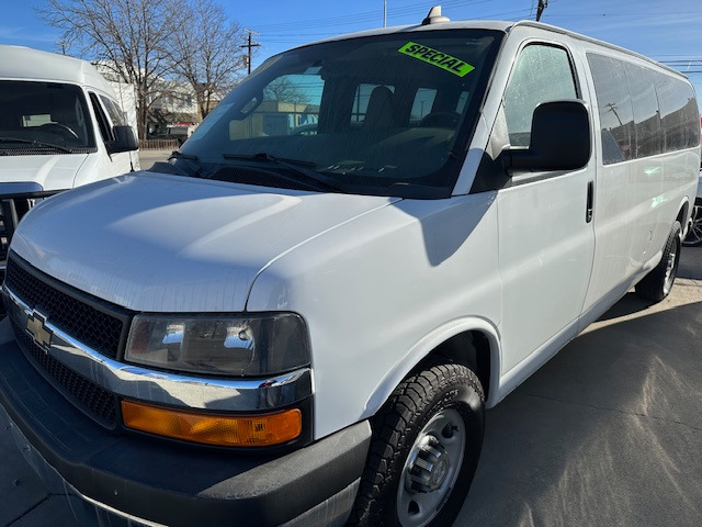 photo of 2017 Chevrolet Express LT 3500 Extended